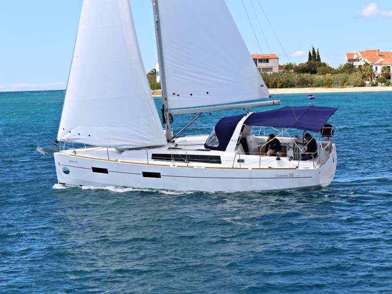 Oceanis 38.1 Ariela