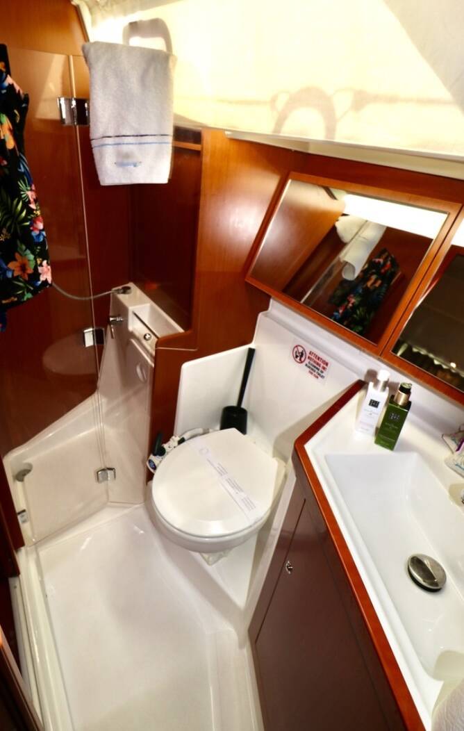 Oceanis 41.1 Mala Nevina