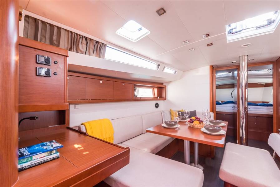 Oceanis 48 Flou