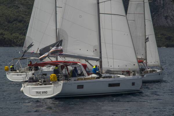 Oceanis 51.1 True Wind