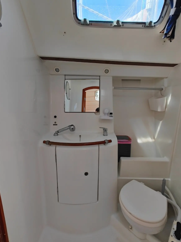 Oceanis Clipper 393 Crete