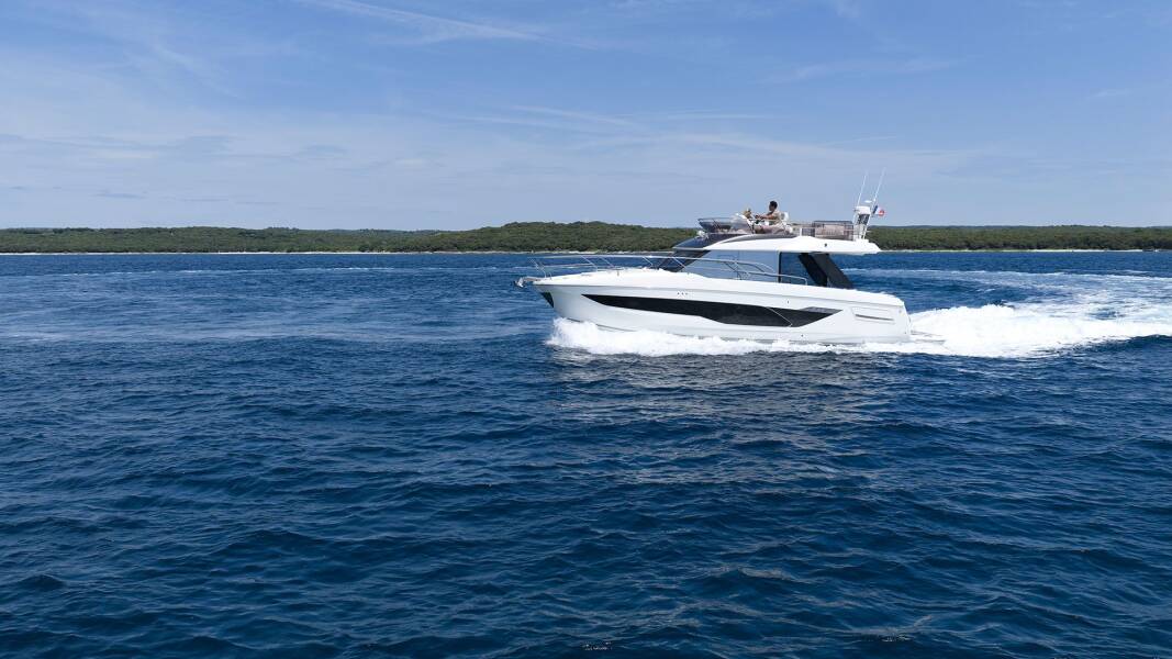 Prestige F4.3 Mr. 77