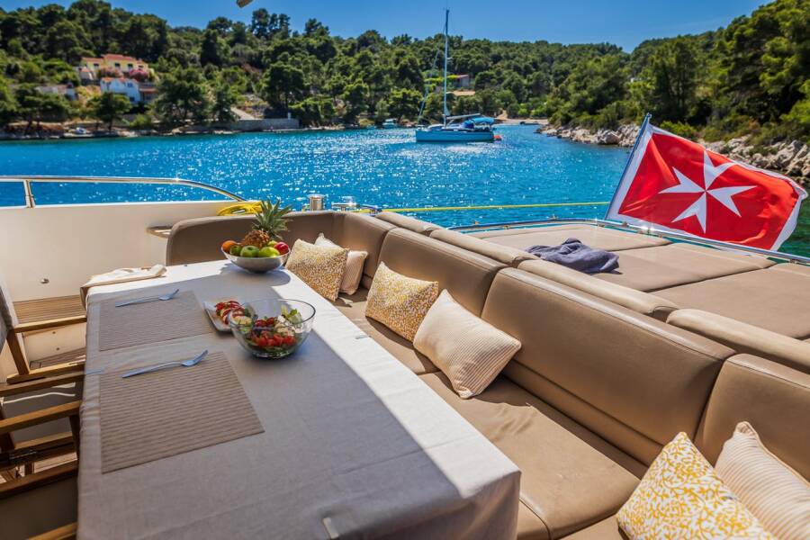 Princess V78 Gitana II