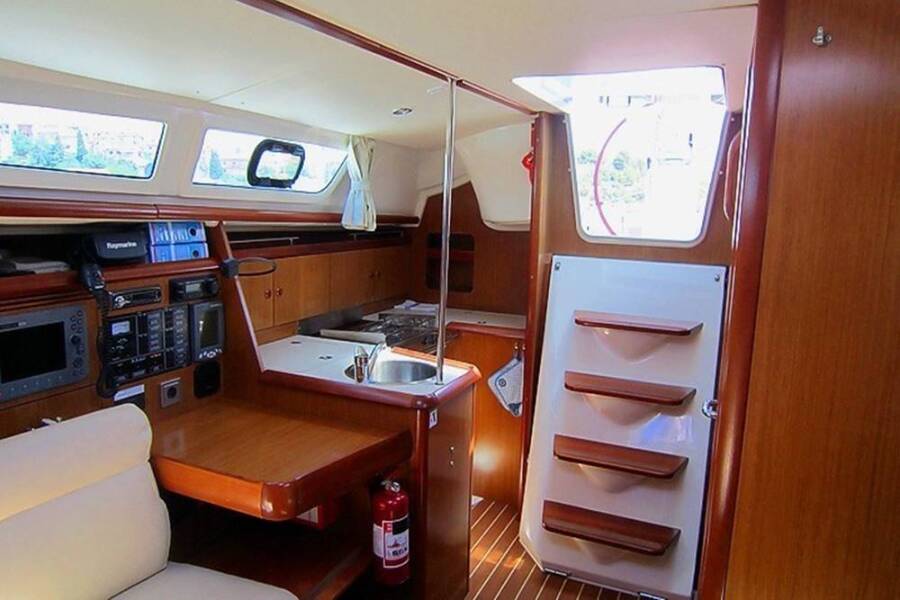 Sun Odyssey 32i 