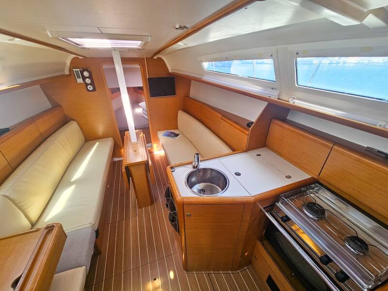 Sun Odyssey 33i Energy