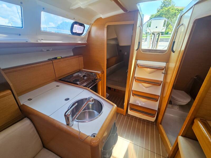 Sun Odyssey 33i Energy