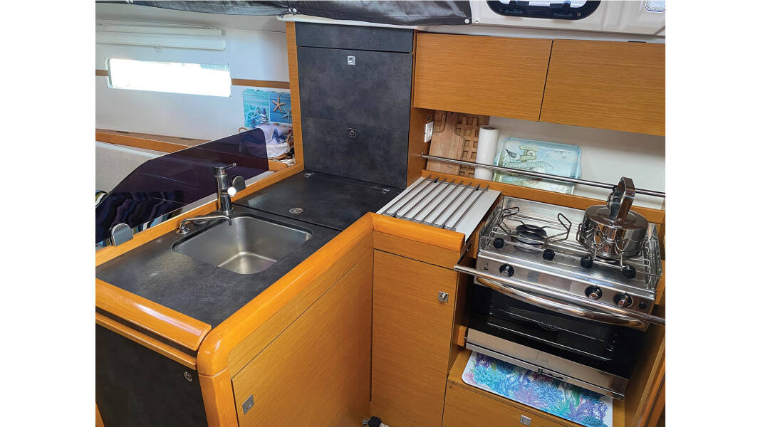 Sun Odyssey 349 Bliss