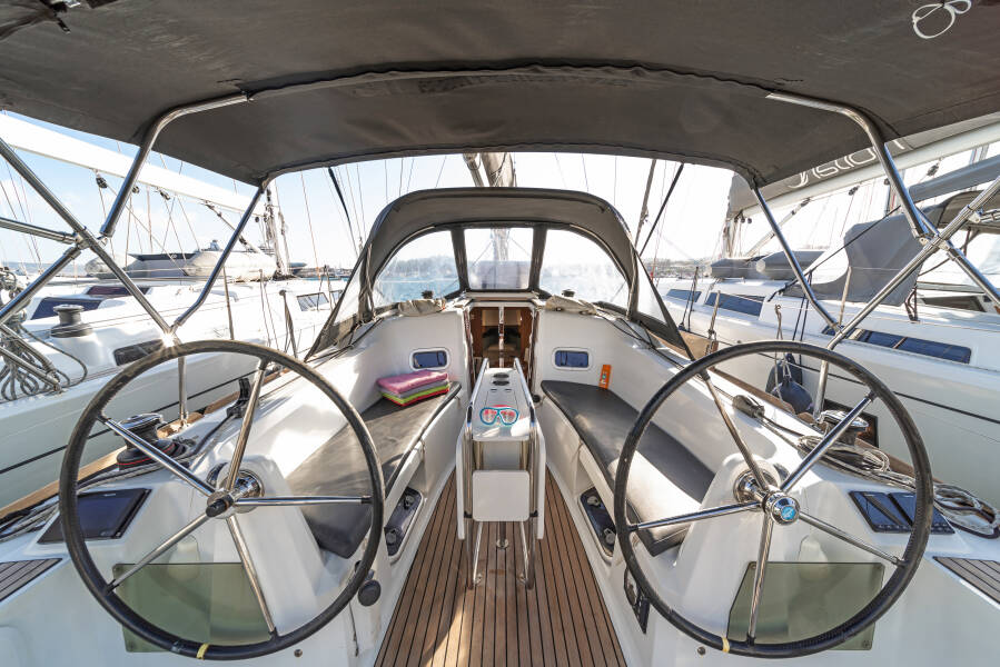 Sun Odyssey 349 Agios Nikolaos