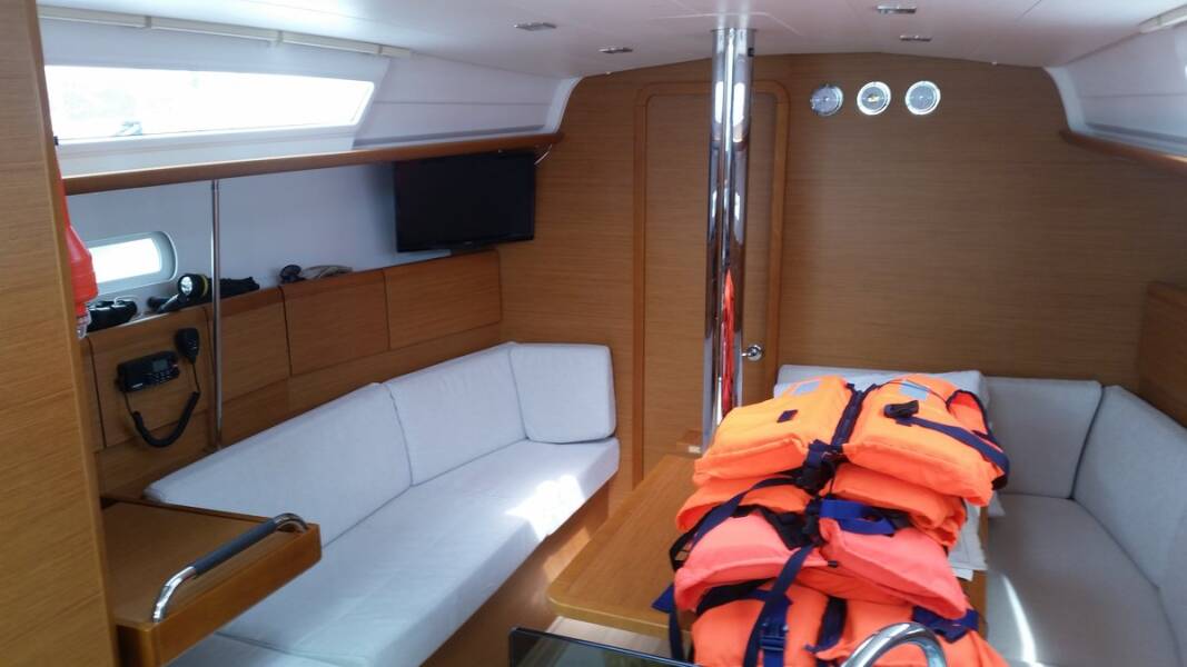 Sun Odyssey 379 Orion