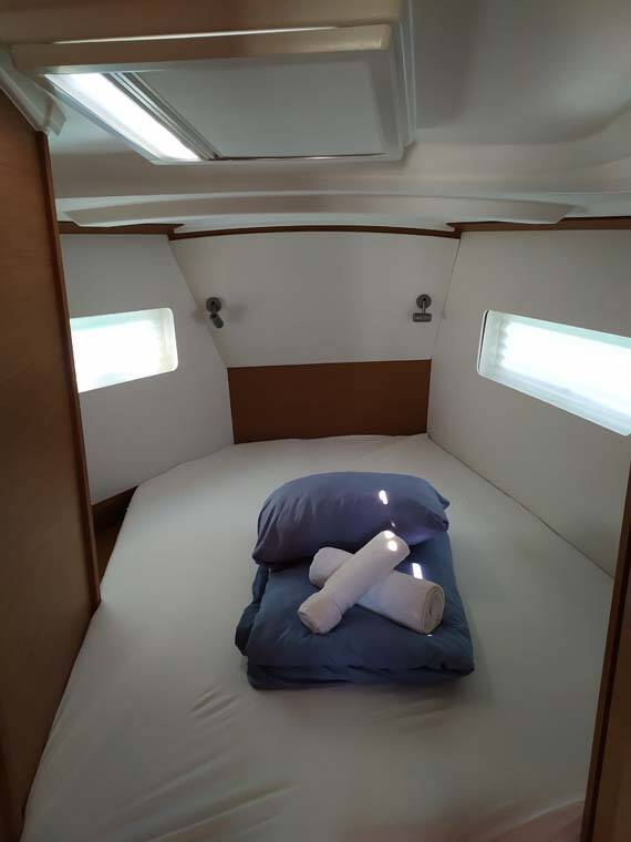 Sun Odyssey 380 Bright Elli