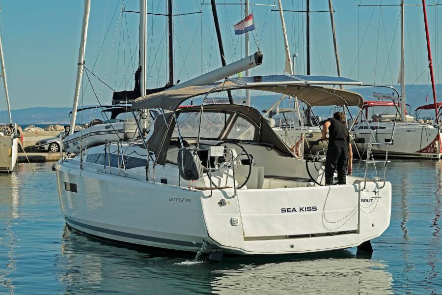 Sun Odyssey 380 Sea Kiss