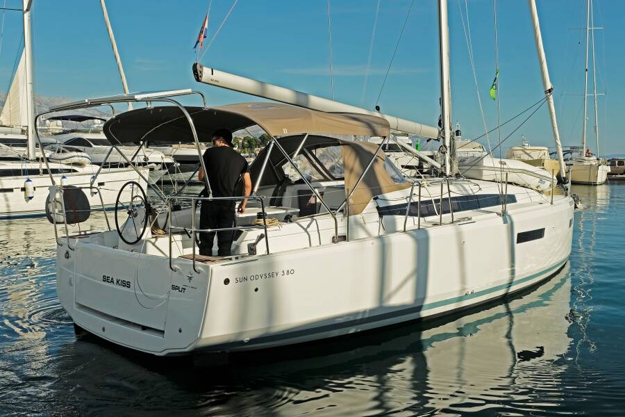 Sun Odyssey 380 Sea Kiss
