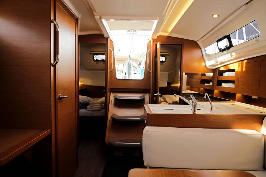 Sun Odyssey 380 Sea Kiss