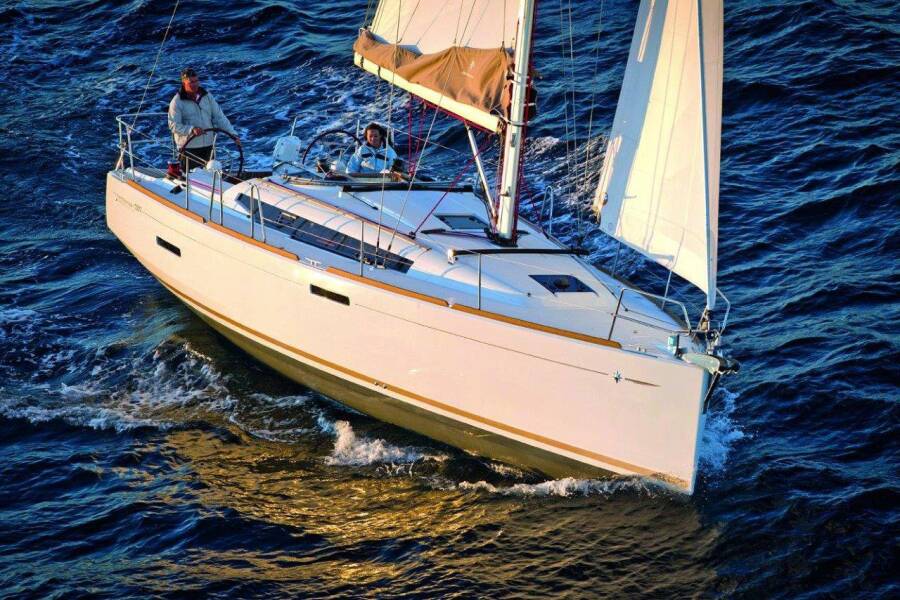 Sun Odyssey 389 Carelli