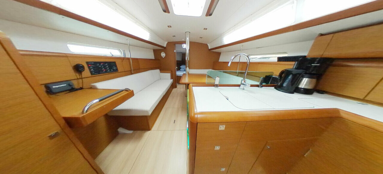 Sun Odyssey 389 Carelli