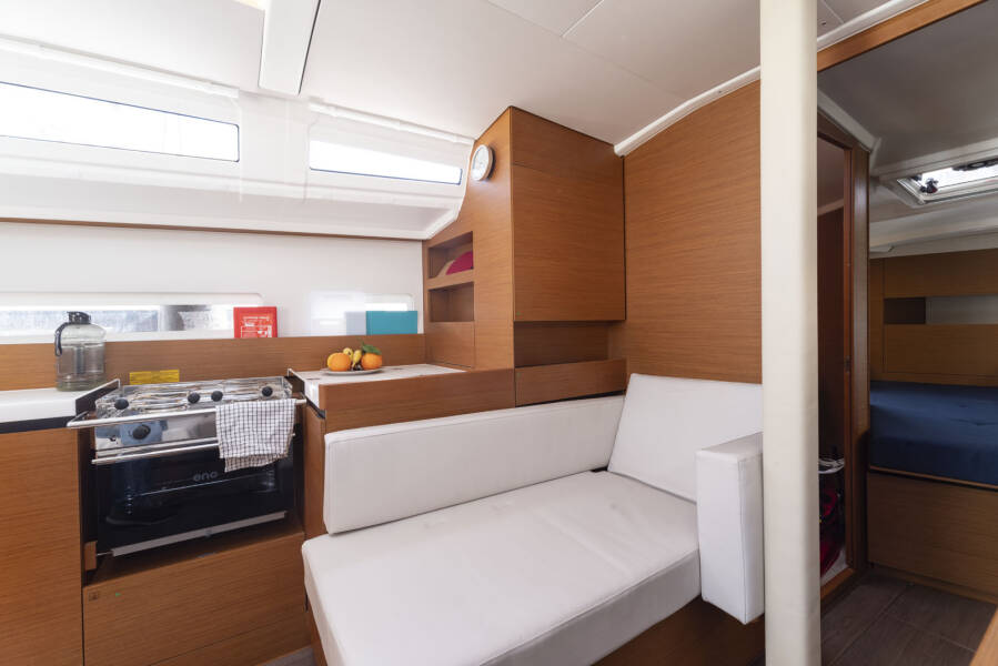 Sun Odyssey 410 SuElli