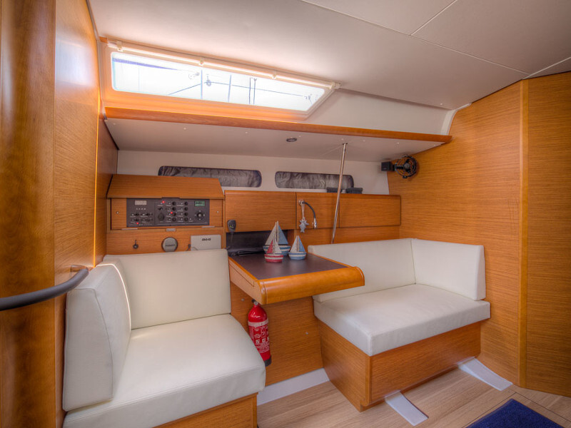 Sun Odyssey 439 Ribelle