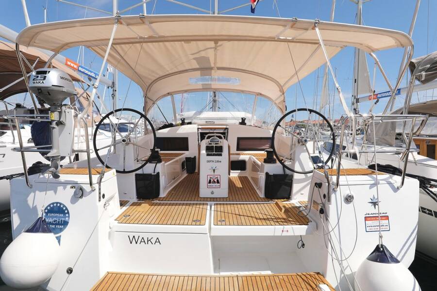 Sun Odyssey 440 Waka