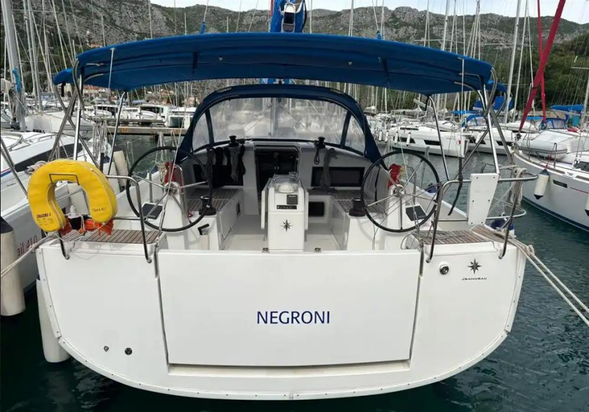 Sun Odyssey 440 Negroni
