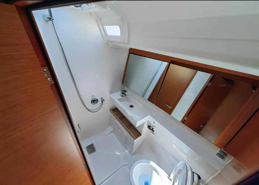 Sun Odyssey 440 Negroni