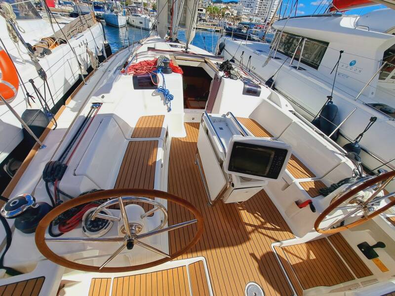 Sun Odyssey 449 Mientras Tanto