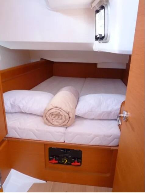Sun Odyssey 449 Melody