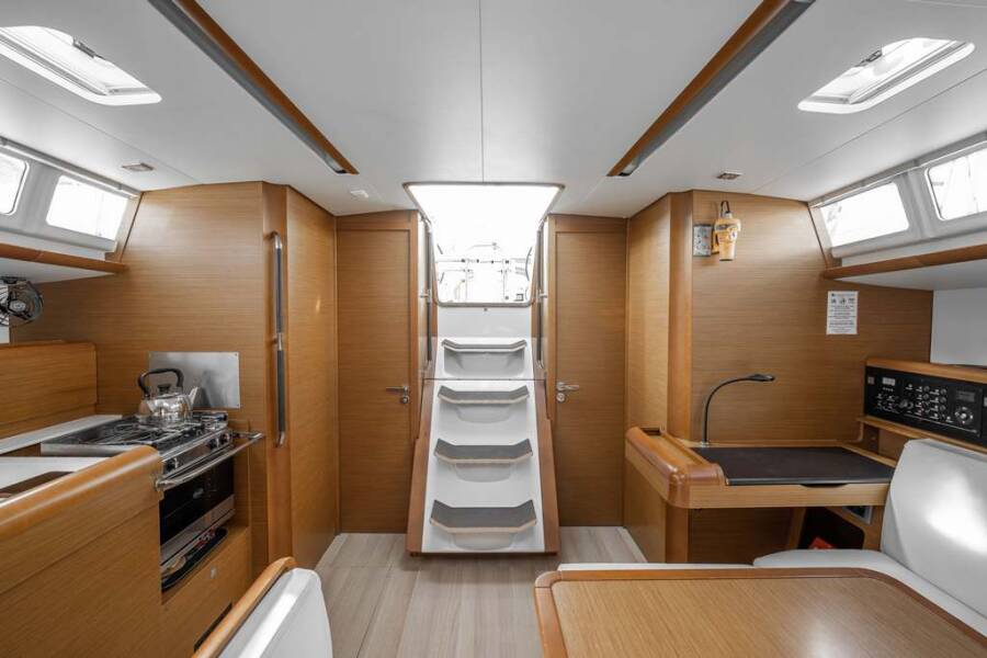 Sun Odyssey 479 Alpha