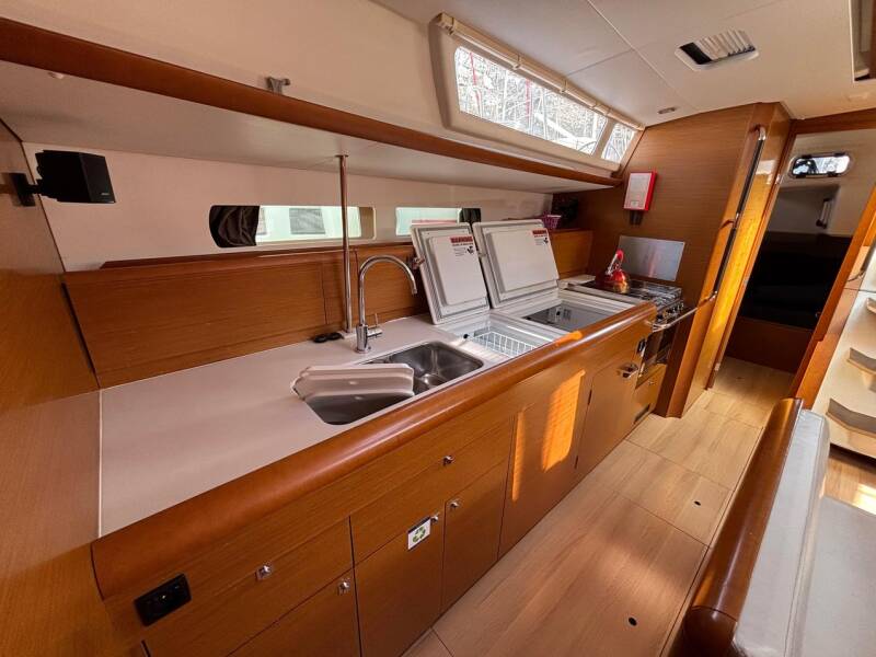 Sun Odyssey 479 Moonlight