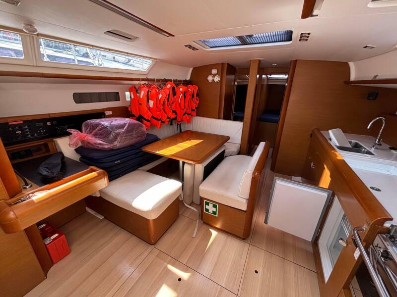 Sun Odyssey 479 Moonlight