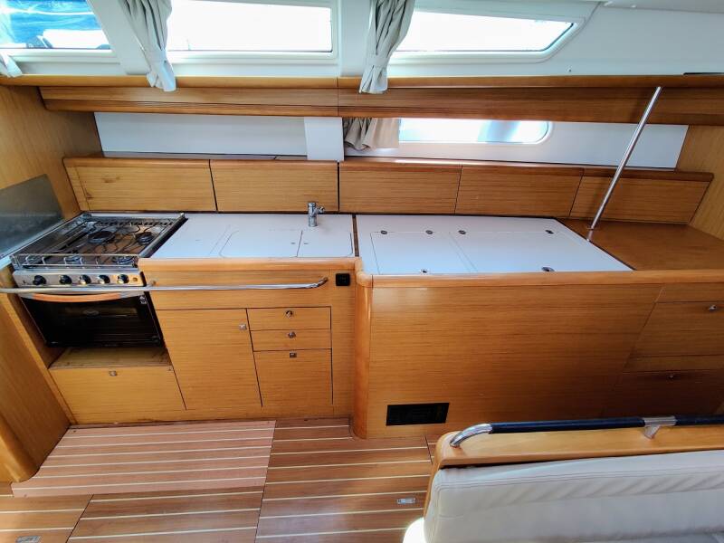 Sun Odyssey 49i 