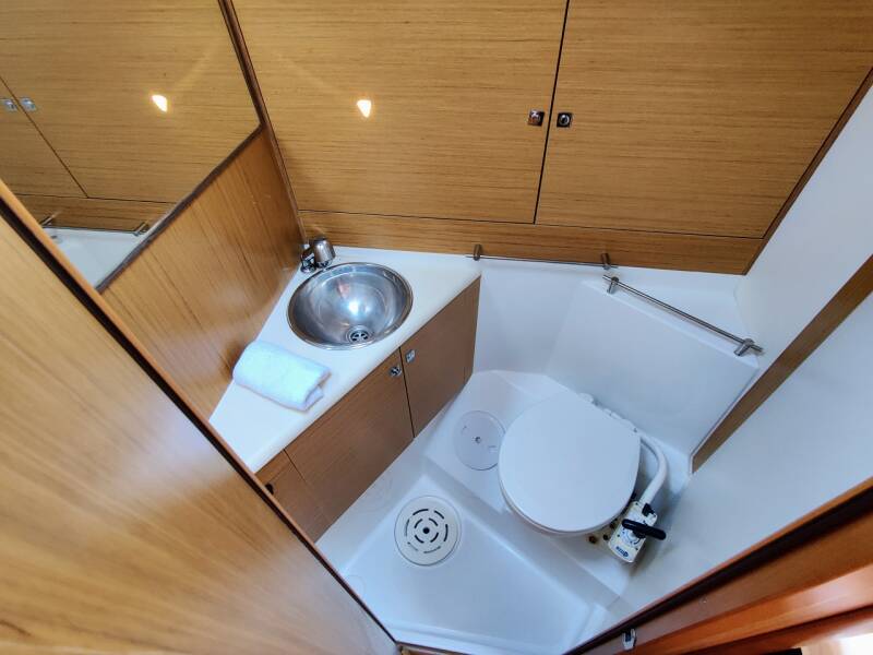Sun Odyssey 49i 