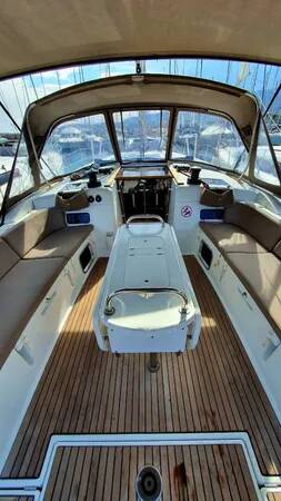 Sun Odyssey 519 Aquaholic