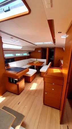 Sun Odyssey 519 Aquaholic