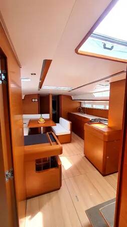 Sun Odyssey 519 Aquaholic