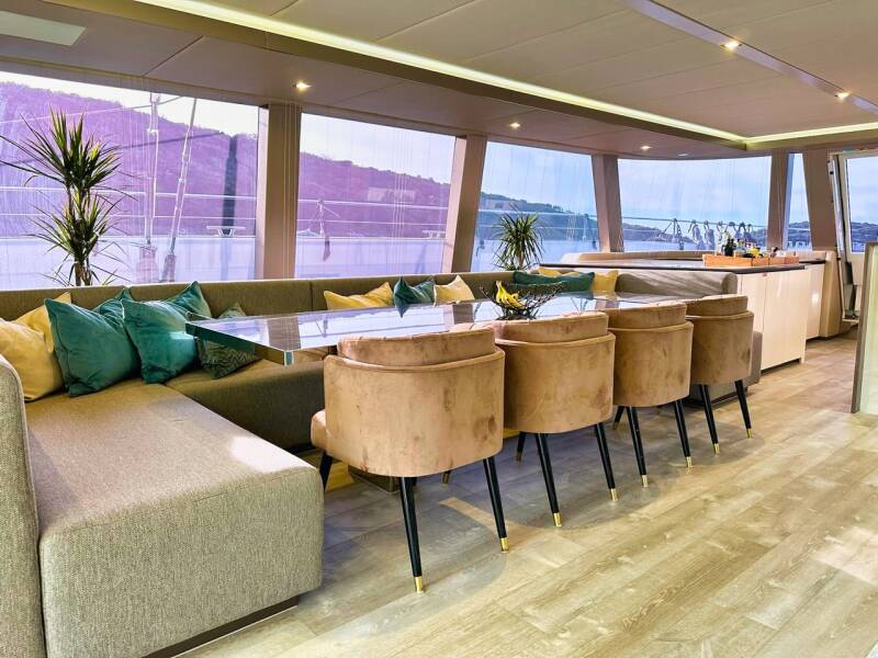 Sunreef 80 Honeybird